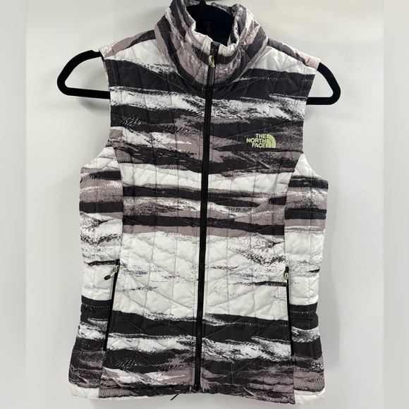 THE NORTH FACE Thermoball Vest Women's TNF Black Desert StripeWhite xs - Picture 1 of 14